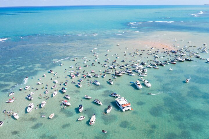 Catamaran trip to Areia Vermelha Island with transfer