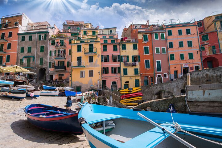 Cinque Terre Small Group or Private Day Tour from Florence