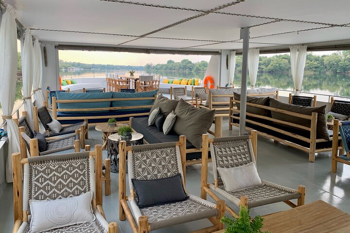 Victoria Falls Luxury Sunset Cruise on the Zambezi River