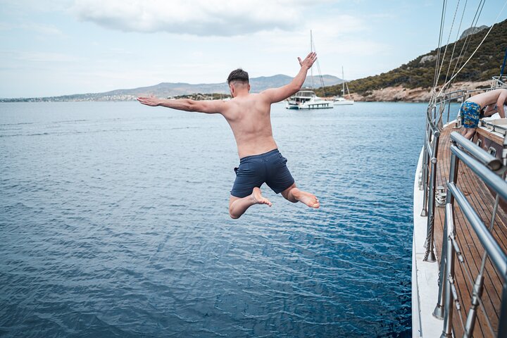 All Day Cruise -3 Islands to Agistri,Moni, Aegina with lunch and drinks included
