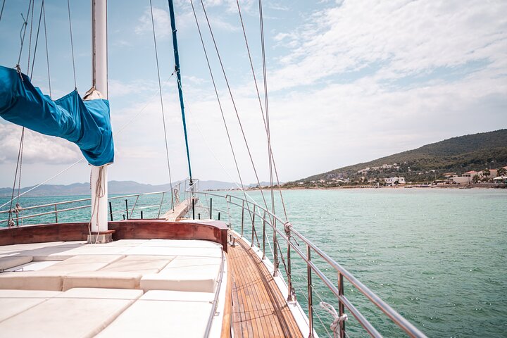 All Day Cruise -3 Islands to Agistri,Moni, Aegina with lunch and drinks included
