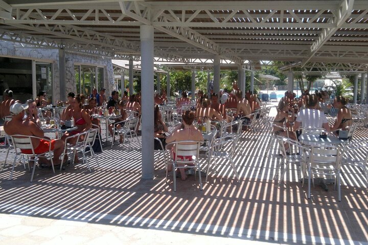Lido Water Park Admission Ticket with Transfers