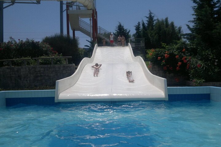 Lido Water Park Admission Ticket with Transfers