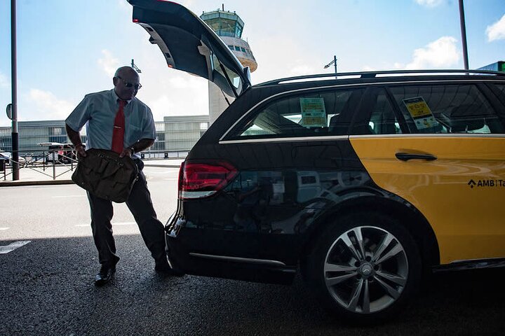 Turku Private Transfer from Turku (TKU) Airport to City centre