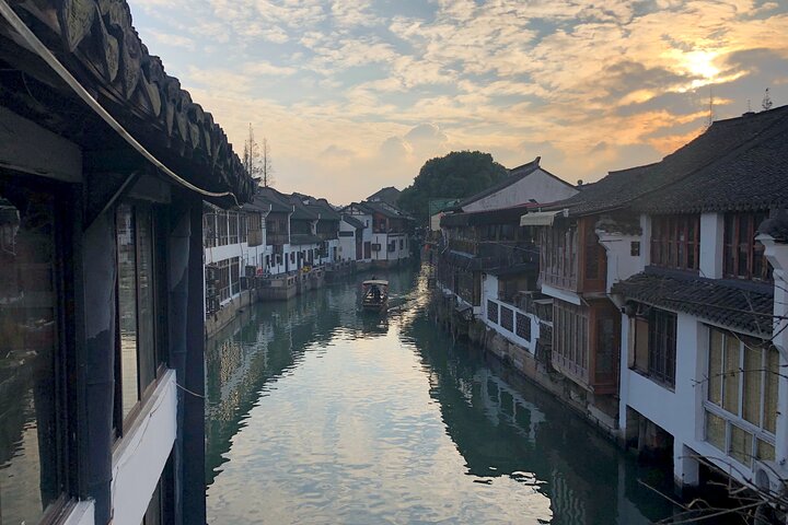 Zhujiajiao Water Town and Shanghai City Private Day Tour