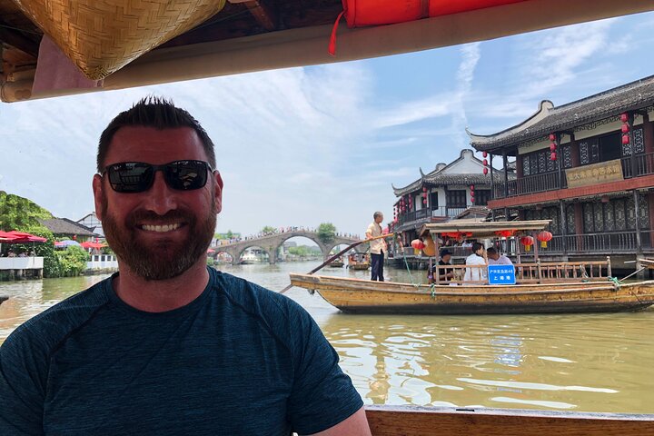 Shanghai Private Tour: Zhujiajiao Water Town and Boat Ride
