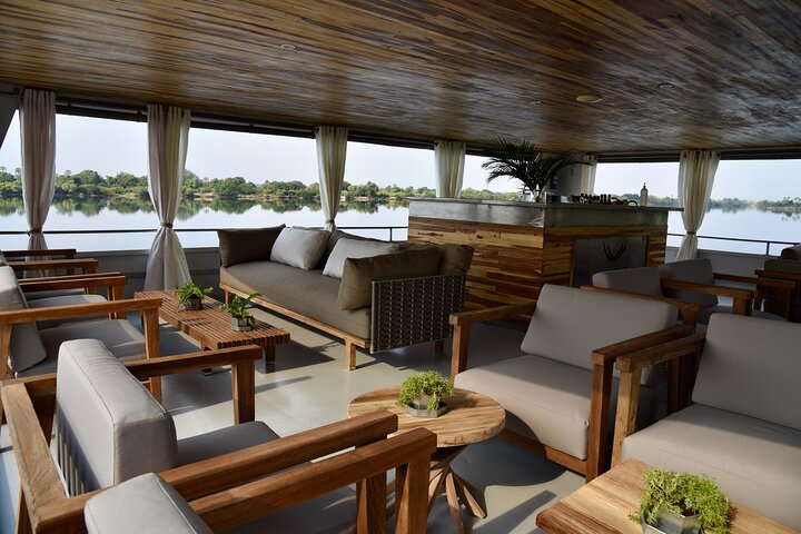 Sunset Cruise Zambezi Explorer & The Eatery Dinner (Combo)