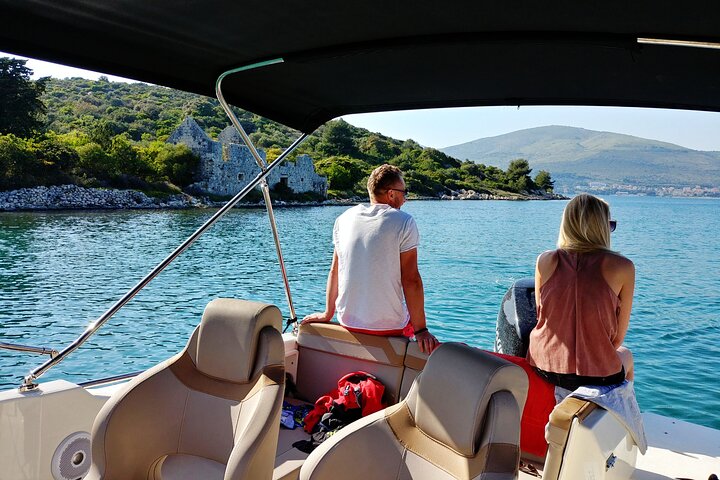 Private Boat Tour to Brac and Solta islands: Non-Touristy Itinerary