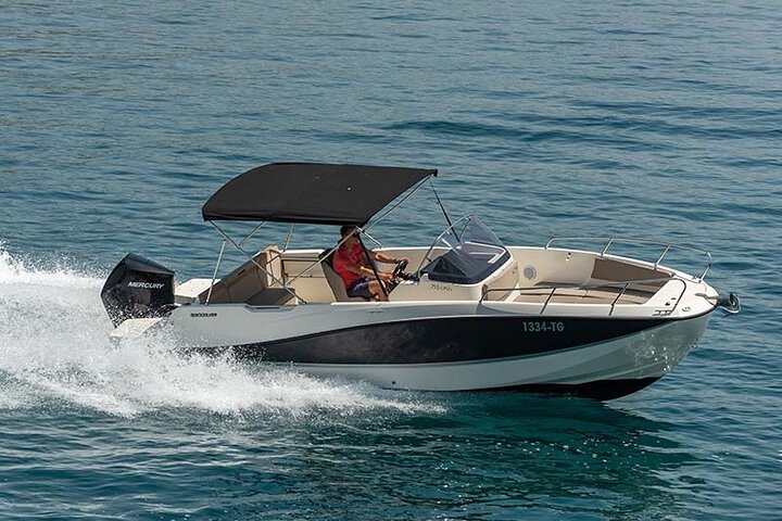Private Boat Tour to Brac and Solta islands: Non-Touristy Itinerary