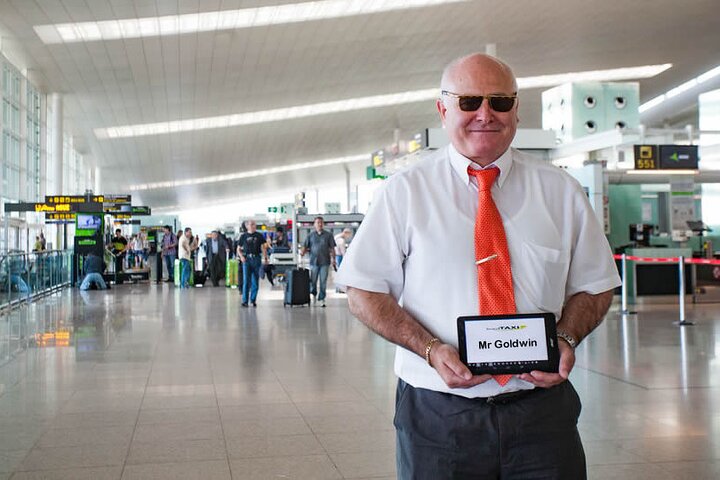 Linz Private Transfer from Linz Airport to City centre