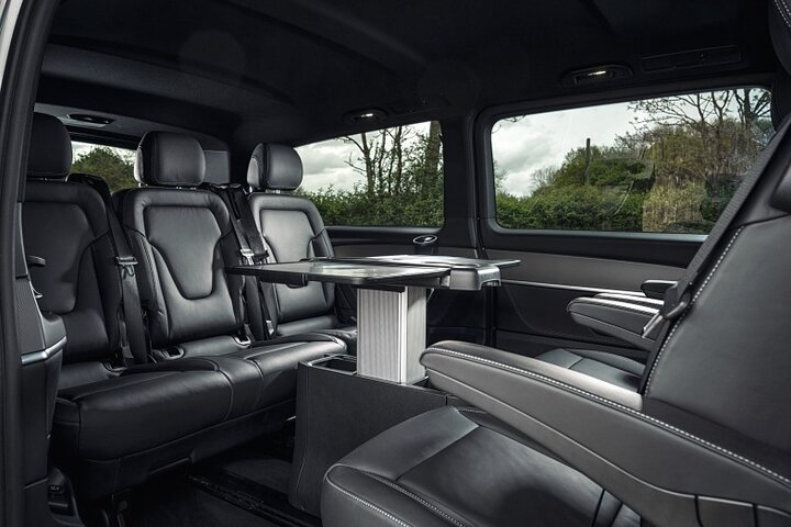 Private Transfer: Andorra La Vella to Barcelona by Luxury Van