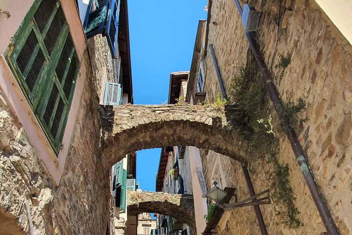 DOLCEACQUA & THE NERVIA VALLEY - The home of Rossese wine and Monet's beloved bridge