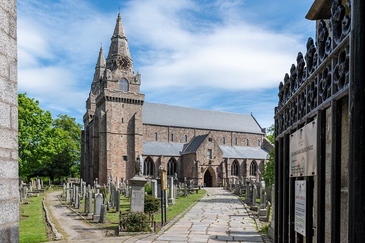 Old Aberdeen 2 hour Historical Walking Tour
