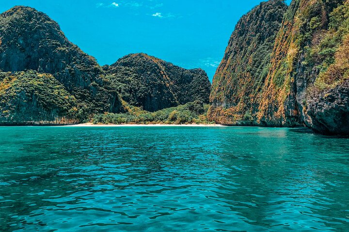 Phi Phi Island Private Boat Tour