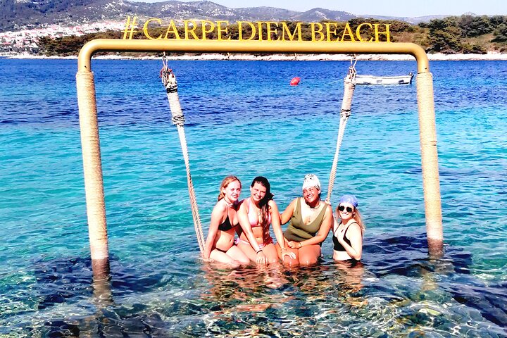 Blue Cave & Hvar, 5 Islands Speedboat with Luxury Seats in Shade