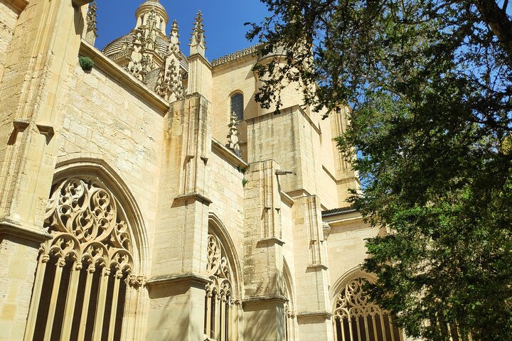 Avila & Segovia Tour with Tickets to Monuments from Madrid