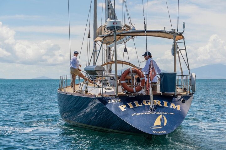Magnetic Island Lunchtime Sailing Cruise