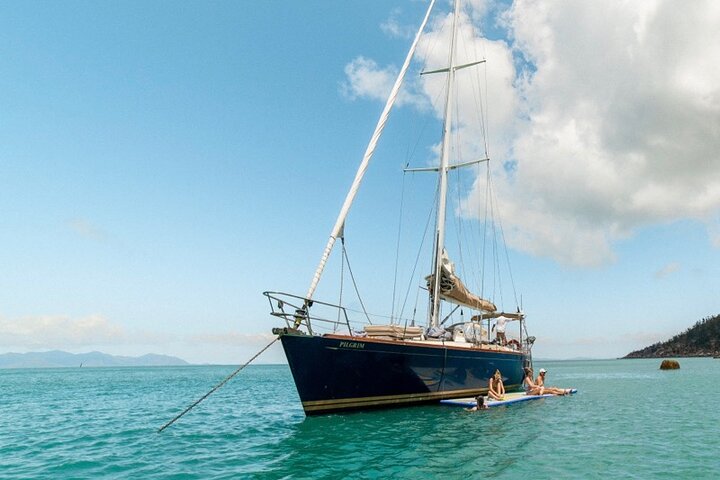 Magnetic Island Lunchtime Sailing Cruise