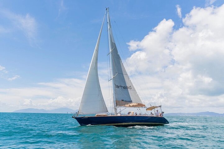 Magnetic Island Lunchtime Sailing Cruise
