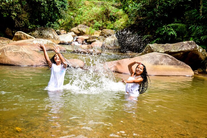 A day to enjoy nature and have an adventure in the Jordan river