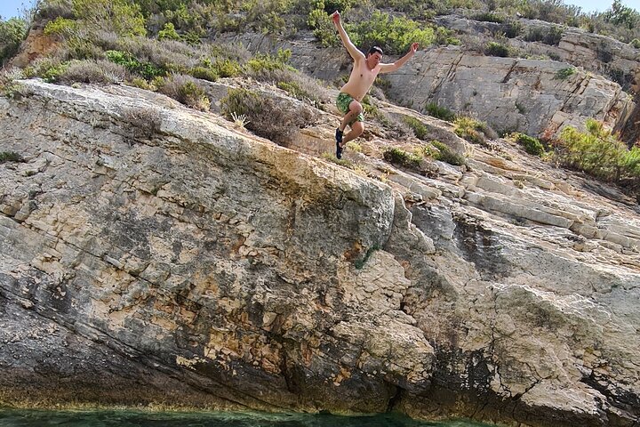 Blue cave & Hvar, 5 islands speed boat tour, luxuy seats in shade