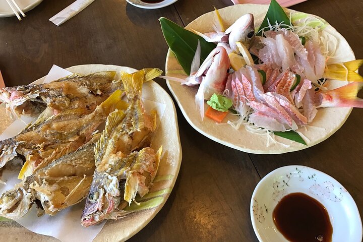 2 hours family fishing in Okinawa