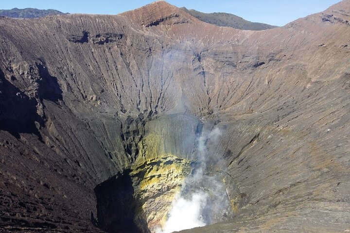 East Java Tours: 3 Days Mount Bromo & Mount Ijen Crater Tour start from Surabaya