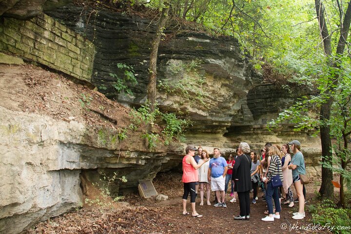 70-Minute Guided Downtown Eureka Springs Walking Tour