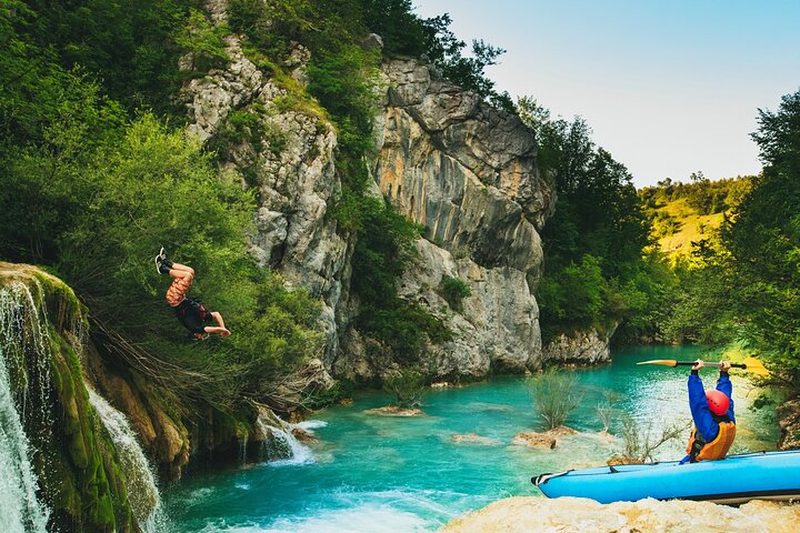 Kayaking Mreznica Waterfalls close to Plitvice Lakes