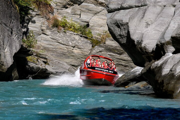 Shotover River Extreme Jet Boat Ride in Queenstown