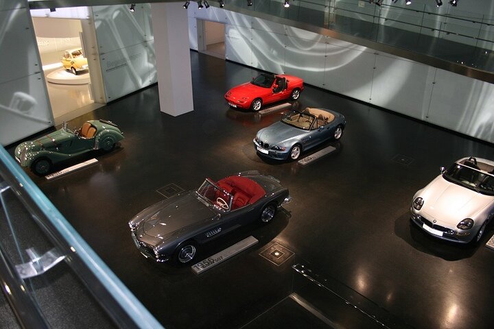 Private Multi-Day Auto Factory Tour from Munich with Hotels