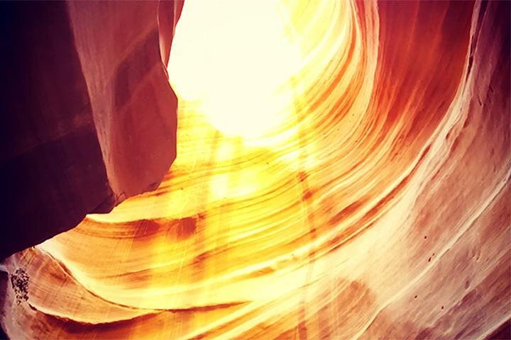 Antelope Canyon & Horseshoe Bend Day Tour with Lunch, Free WiFi