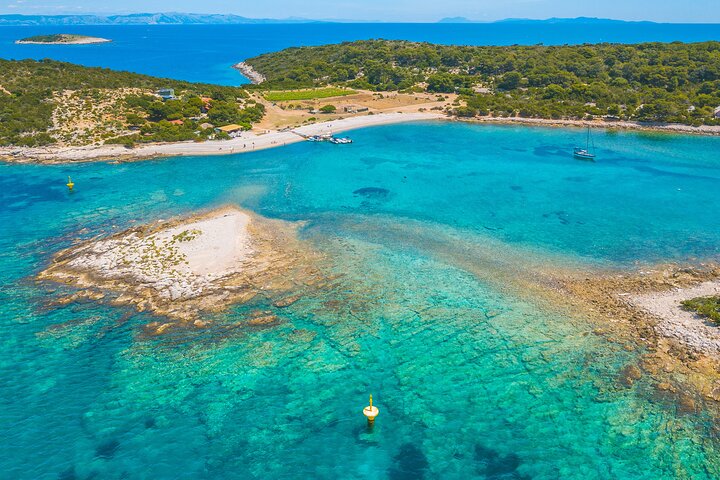 Blue Cave and Hvar Tour - 5 Islands Tour from Split and Trogir