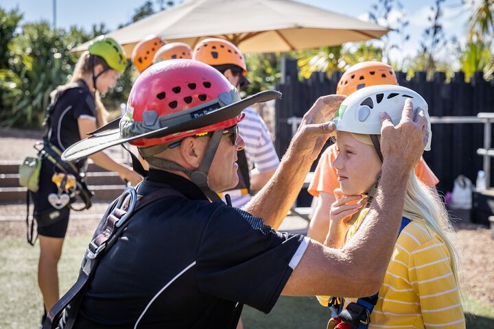 Waiheke Island: Zipline And Forest Walk