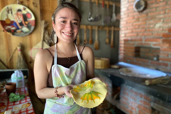 Oaxaca cooking: mole & tortilla class, market tour & mezcalitas