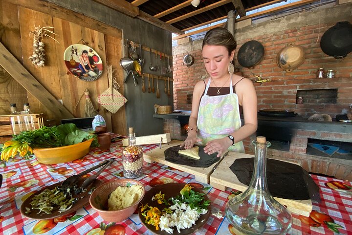 Oaxaca cooking: mole & tortilla class, market tour & mezcalitas
