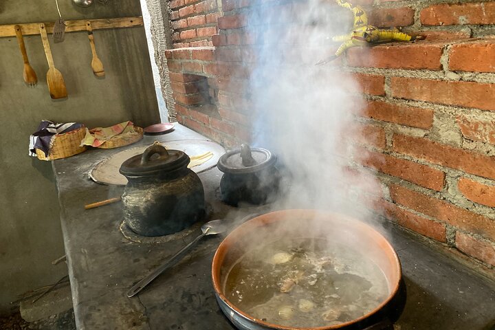 Oaxaca cooking: mole & tortilla class, market tour & mezcalitas