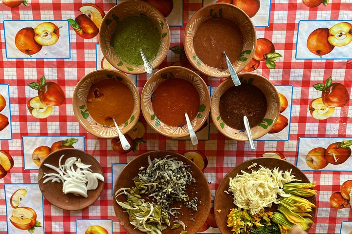 Oaxaca cooking: mole & tortilla class, market tour & mezcalitas