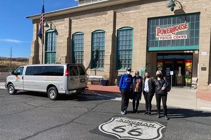 Oatman Mining Camp & Burros: Historic Route 66 Tour from Laughlin