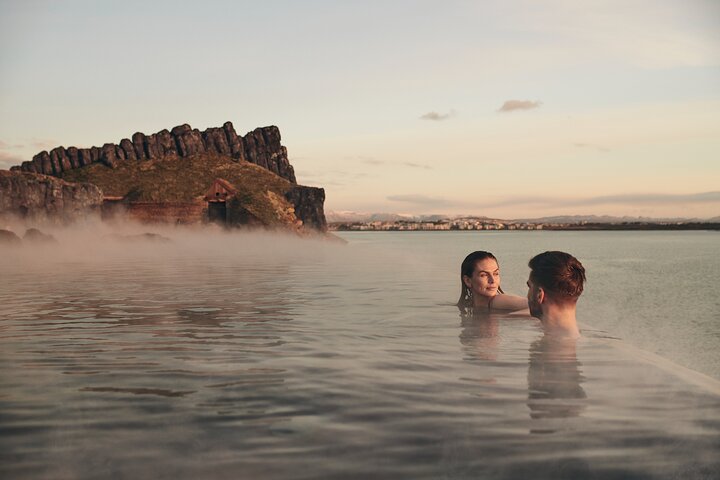 Sky Lagoon Ticket with 7-Step Ritual and Transfers from Reykjavik