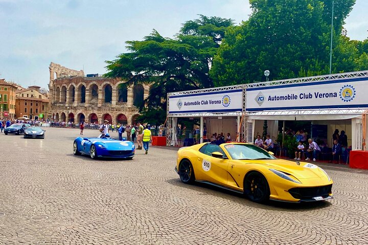 Verona walking tour:food&wine,history lunch or dinner & funicular