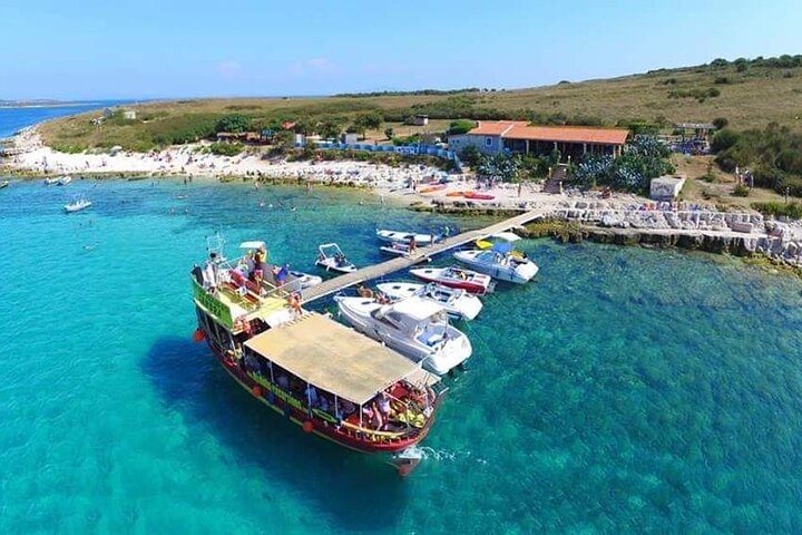 Medulin-Kamenjak 5h boat trip ALL-INCLUSIVE drinks on Sandra Boat