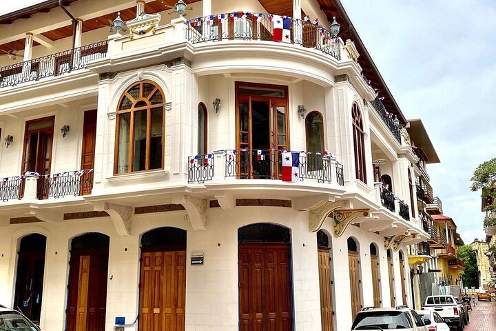 Legends of Casco Viejo Tour: Hidden Gems with Panama Vibes Tours