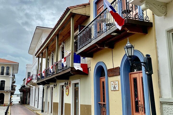 Legends of Casco Viejo Tour: Hidden Gems with Panama Vibes Tours