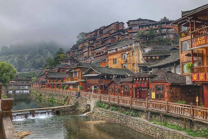 Private 2-day Tour:Visit Miao villages and learn about local traditional crafts