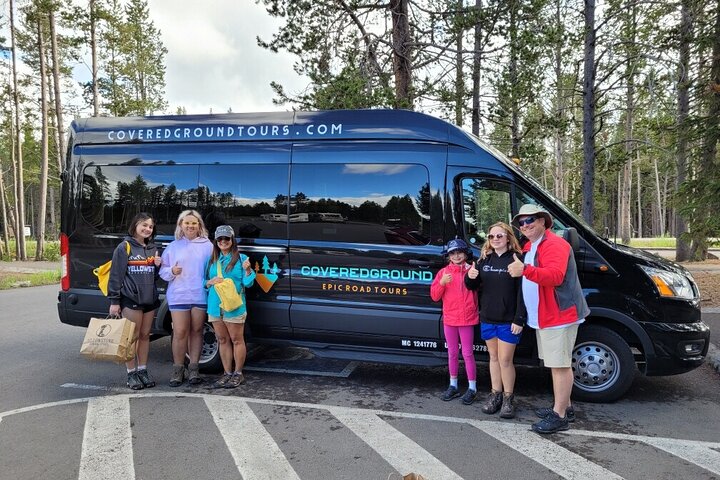 Guided Yellowstone Tour from Big Sky and West Yellowstone