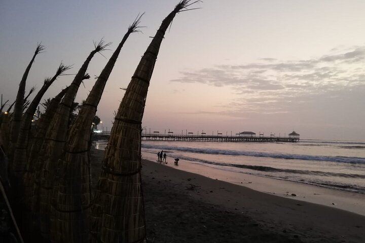 Private tour full day chan chan & huacas sun and moon in SUV