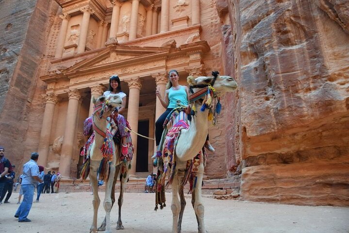 Reliable & Comfort Door-to-Door Private Transfer Petra ⇆ Dead Sea
