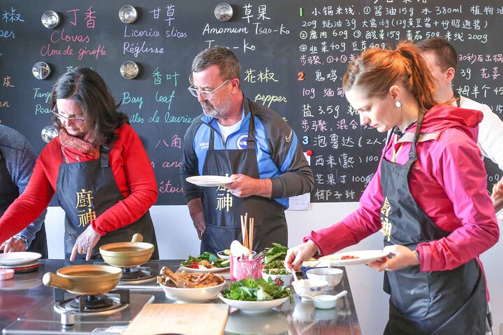 Lijiang Naxi Cuisine Cooking Class & Market Visit