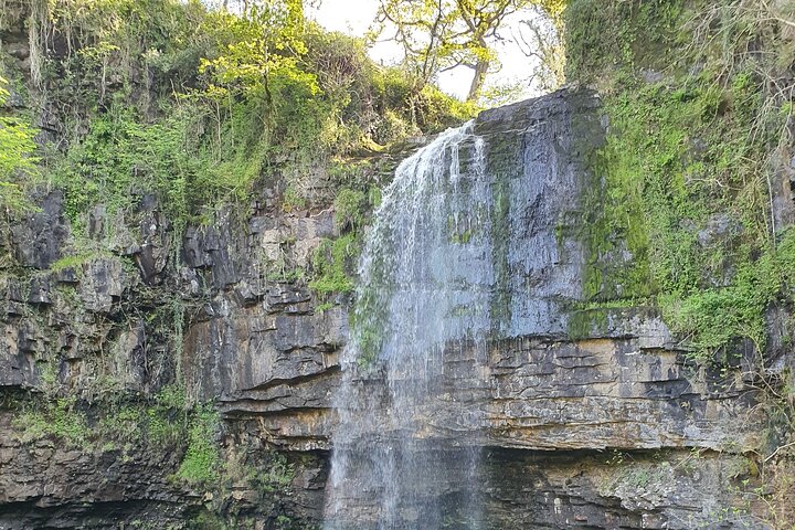 The Valleys tour or Swansea Bay tour. Please choose correctly.